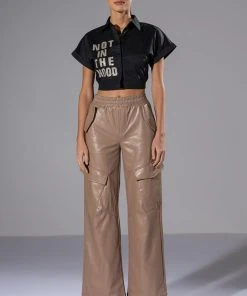 ALWAYS WINNING FAUX LEATHER CARGO PANTS IN BEIGE 12 ALWAYS WINNING FAUX LEATHER CARGO PANTS IN BEIGE -akira shop always winning faux leather cargo pants in beige beige 3 3