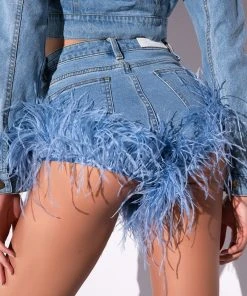 BIG ENERGY FEATHER JEAN SHORT -akira shop big energy feather jean short light blue denim 3 3