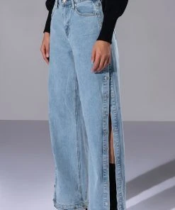 BLESSED MESS SIDE SNAP HIGH RISE JEANS