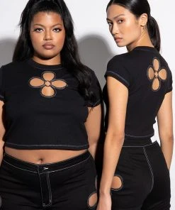 BLOSSOM CUT OUT SHORT SLEEVE TEE SHIRT