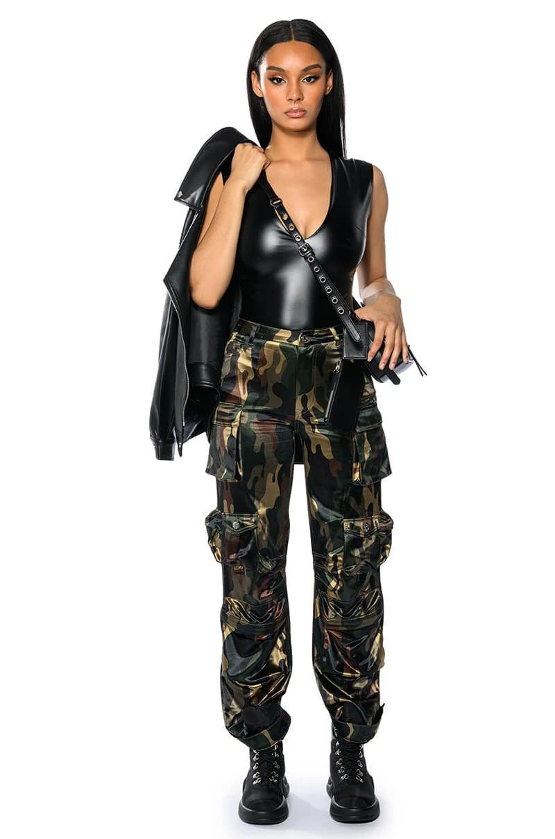 BONNE SOIREE CAMO CARGO PANTS 5 BONNE SOIREE CAMO CARGO PANTS - Image 3
