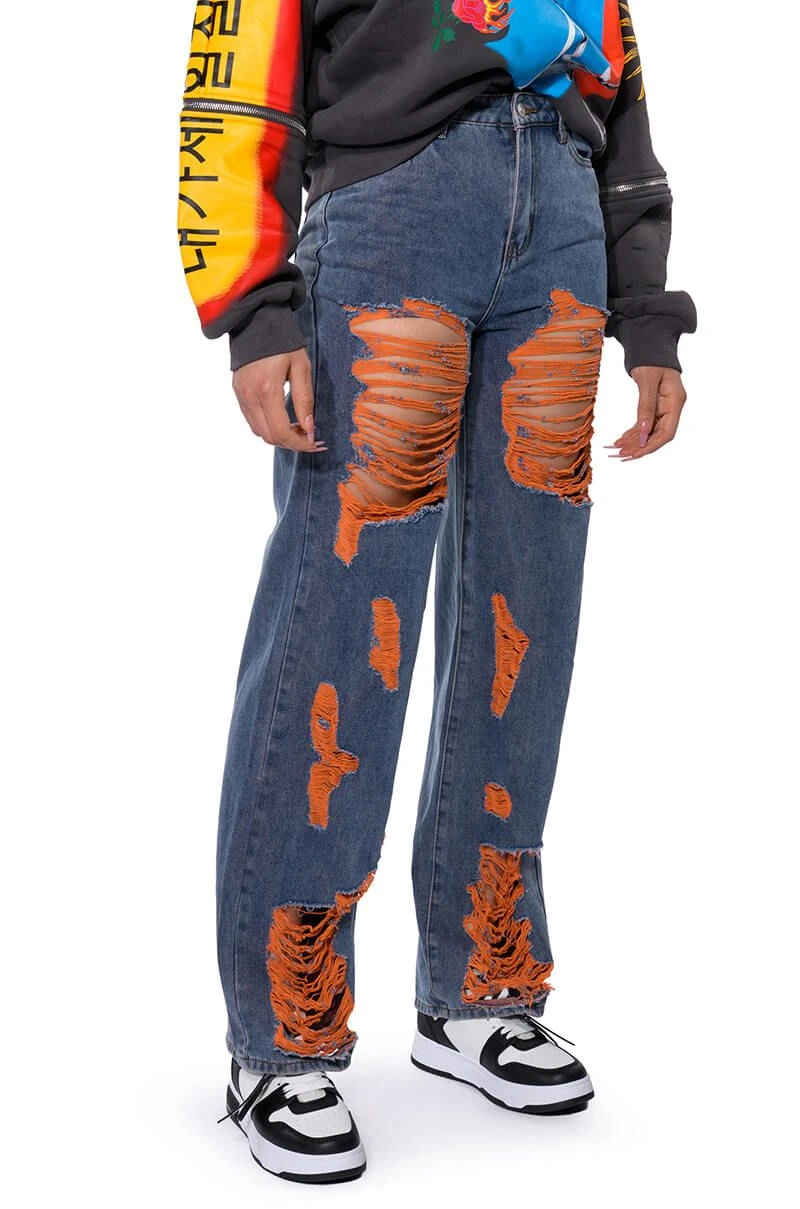 CAREFREE DISTRESSED COLOR RELAXED FIT JEANS 4 CAREFREE DISTRESSED COLOR RELAXED FIT JEANS - Image 2