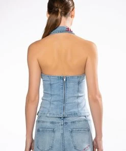 C'EST LA VIE DENIM TOP -akira shop cest la vie denim top light blue denim 7 7 c1 c1 c1 c1