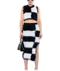CHECKMATE SIR FUZZY CROP TOP 12 CHECKMATE SIR FUZZY CROP TOP -akira shop checkmate sir fuzzy crop top black white 3 3