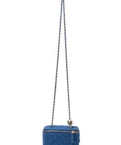 DENIM QUILTED CROSS BODY BAG -akira shop denim quilted cross body bag light blue denim 5 5