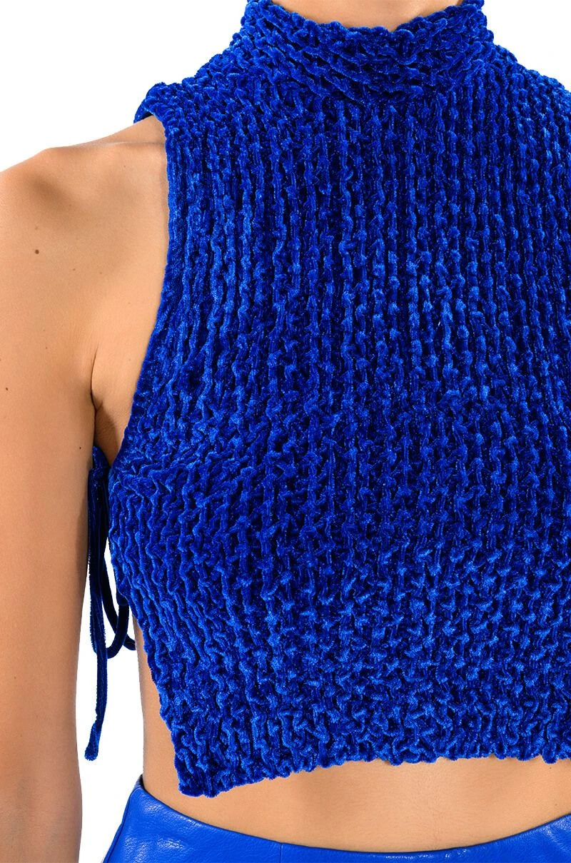 ECHO VELVET SLEEVELESS TOP IN BLUE 6 ECHO VELVET SLEEVELESS TOP IN BLUE - Image 4