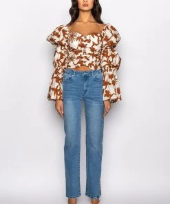 ELEVATED MID RISE STUD SLIT STRAIGHT JEANS -akira shop elevated mid rise stud slit straight jeans medium blue denim 9 9