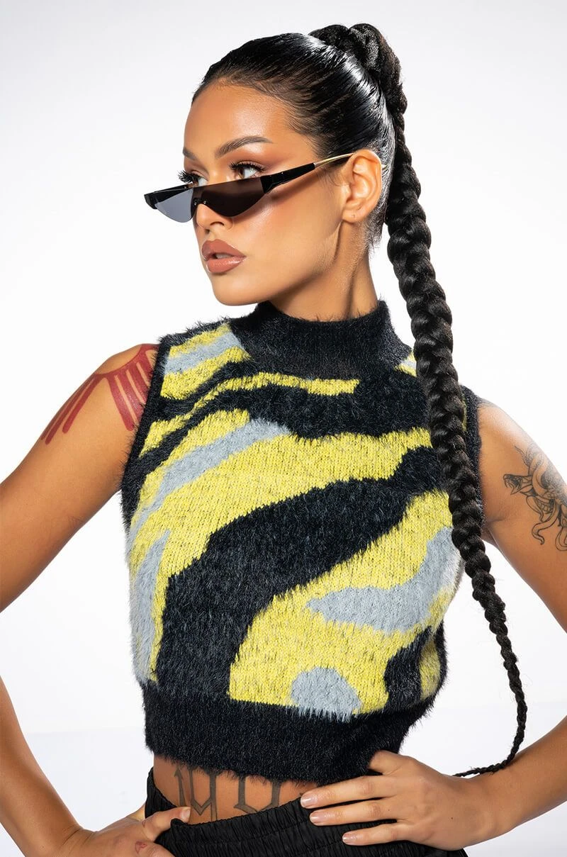 FEELING DANGEROUS SLEEVELESS CROPPED MOCK NECK SWEATER 3 FEELING DANGEROUS SLEEVELESS CROPPED MOCK NECK SWEATER