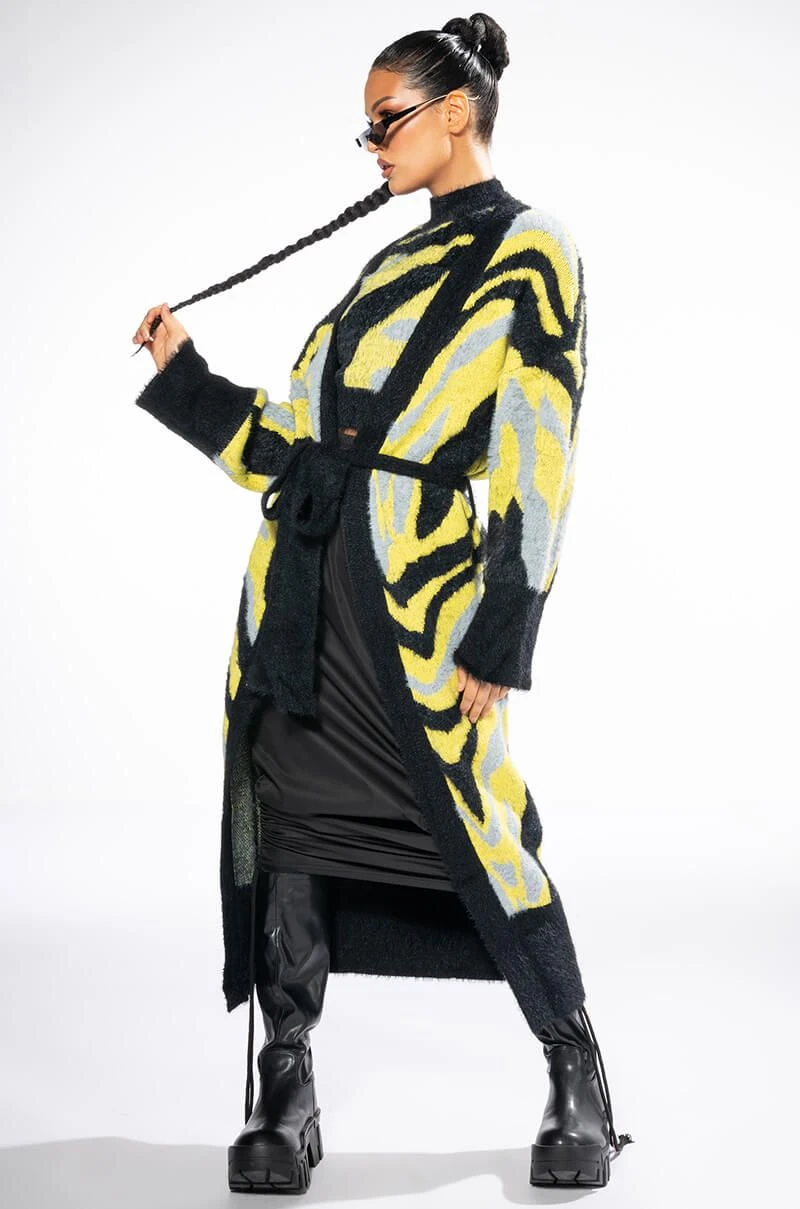 FEELING DANGEROUS SLEEVELESS CROPPED MOCK NECK SWEATER 5 FEELING DANGEROUS SLEEVELESS CROPPED MOCK NECK SWEATER - Image 3