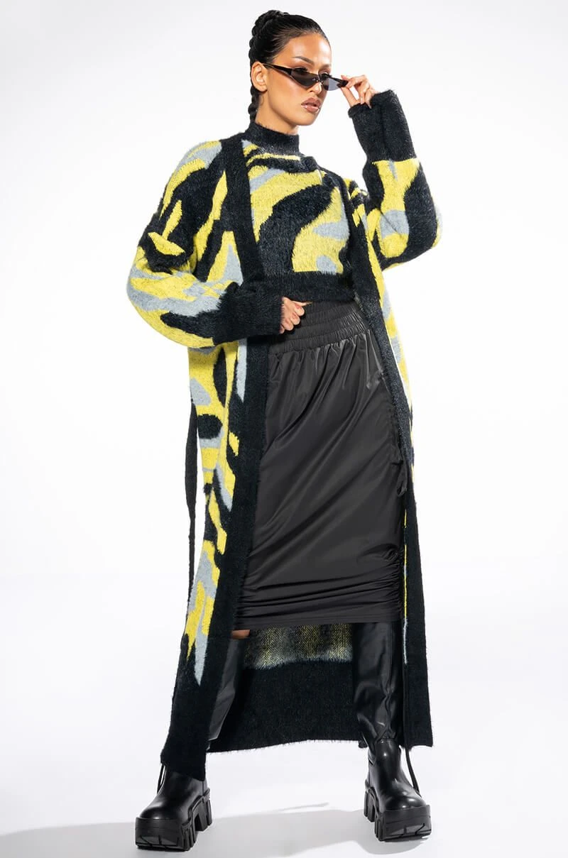 FEELING DANGEROUS SLEEVELESS CROPPED MOCK NECK SWEATER 6 FEELING DANGEROUS SLEEVELESS CROPPED MOCK NECK SWEATER - Image 4