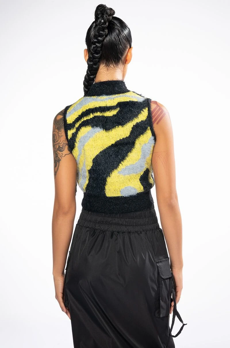 FEELING DANGEROUS SLEEVELESS CROPPED MOCK NECK SWEATER 9 FEELING DANGEROUS SLEEVELESS CROPPED MOCK NECK SWEATER - Image 7