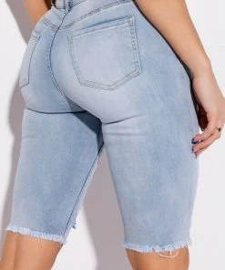 FLEX FIT EXTREME STRETCH DISTRESSED BERMUDA SHORTS 11 FLEX FIT EXTREME STRETCH DISTRESSED BERMUDA SHORTS -akira shop flex fit extreme stretch distressed bermuda shorts light blue denim 3 3