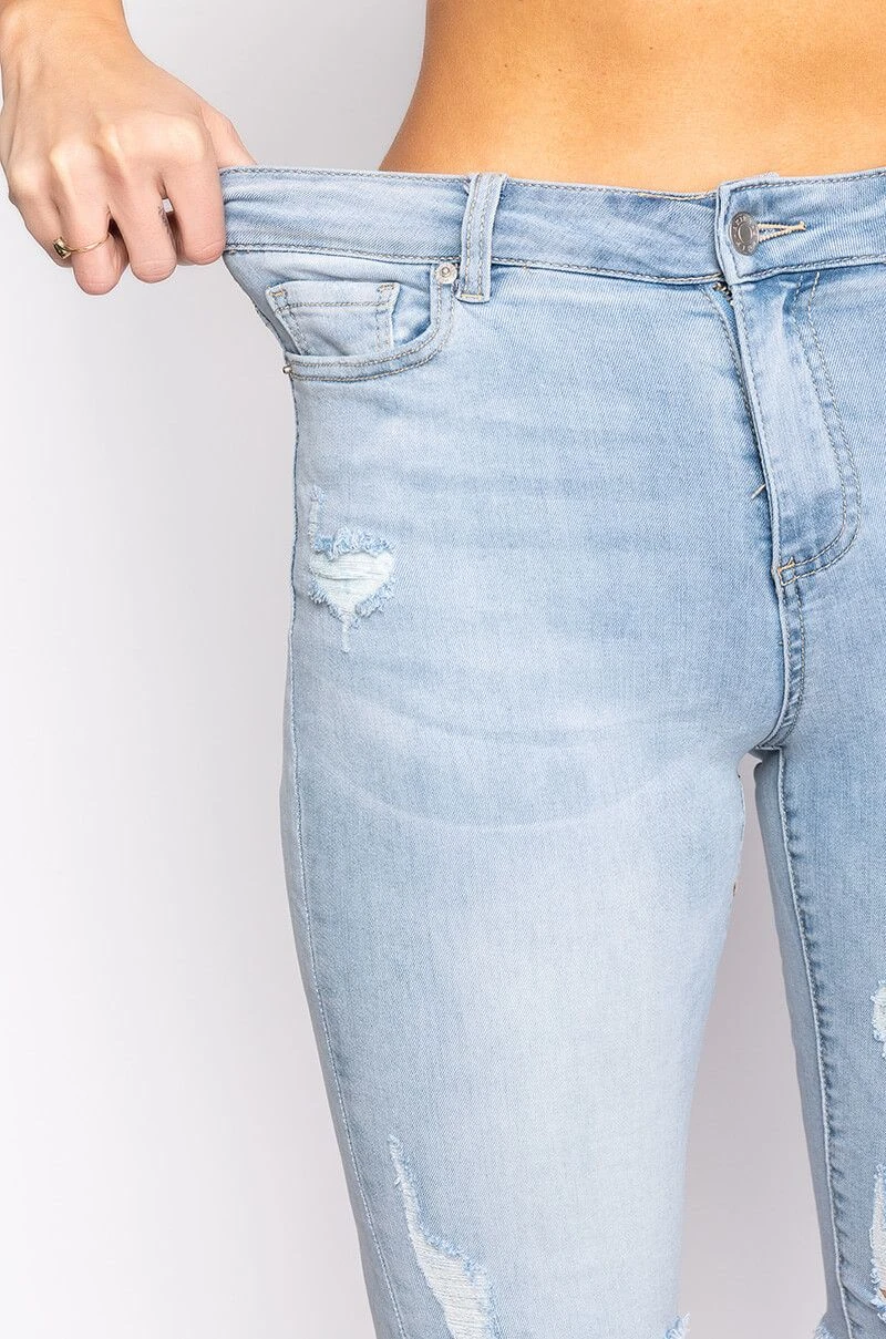 FLEX FIT EXTREME STRETCH DISTRESSED BERMUDA SHORTS 9 FLEX FIT EXTREME STRETCH DISTRESSED BERMUDA SHORTS - Image 7