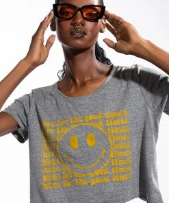 HERE FOR THE GOOD TIMES CROPPED CREW NECK TSHIRT