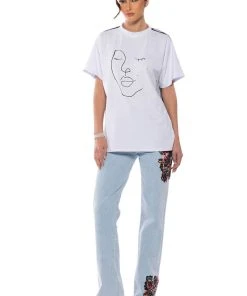 HIDDEN FACES EMBROIDERY DETAILED STRAIGHT LEG JEANS -akira shop hidden faces embroidery detailed straight leg jeans light blue denim 4 4