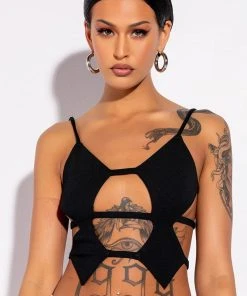 HOTTIE CUTOUT CROP TANK