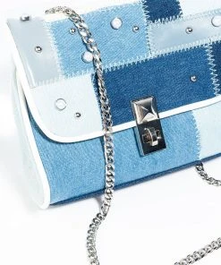 IZZY & ALY DENIM PATCH PURSE -akira shop izzy aly denim patch purse denim 4