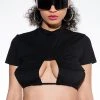 JEUNE POCKET DETAIL CUTOUT CROP TEE -akira shop jeune pocket detail cutout crop tee black 1 1
