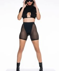 JEUNE POCKET DETAIL CUTOUT CROP TEE -akira shop jeune pocket detail cutout crop tee black 4 4