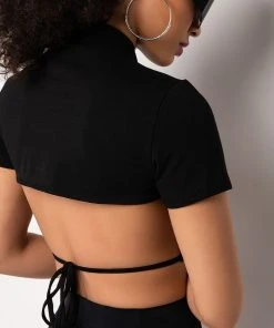 JEUNE POCKET DETAIL CUTOUT CROP TEE -akira shop jeune pocket detail cutout crop tee black 8 8