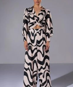 MYSTICAL WAYS WAVY PALAZZO PANT -akira shop mystical ways wavy palazzo pant black white 2 2