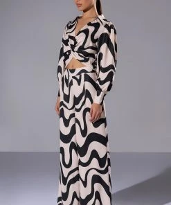 MYSTICAL WAYS WAVY PALAZZO PANT -akira shop mystical ways wavy palazzo pant black white 3 3