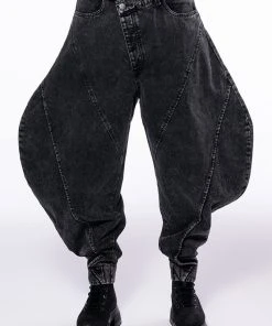 NEW YOU ABSTRACT VOLUME DENIM PANT -akira shop new you abstract volume denim pant black denim 4 4