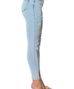 OUTTA THIS WORLD DISTRESSED RHINESTONE HIGH RISE SKINNY JEANS -akira shop outta this world distressed rhinestone high rise skinny jeans light blue denim 6 6 c1