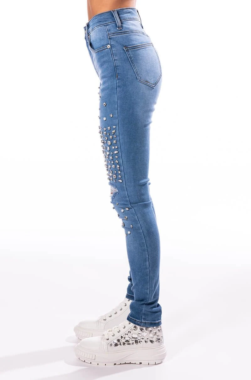 OUTTA THIS WORLD DISTRESSED RHINESTONE HIGH RISE SKINNY JEANS 6 OUTTA THIS WORLD DISTRESSED RHINESTONE HIGH RISE SKINNY JEANS - Image 4