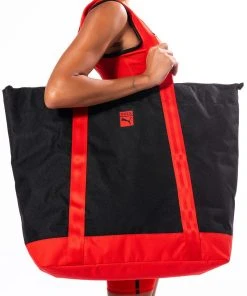 PUMA X VOGUE TOTE BAG -akira shop puma x vogue tote bag black multi 1 1