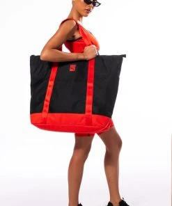 PUMA X VOGUE TOTE BAG -akira shop puma x vogue tote bag black multi 3 3 c1