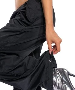 RILEY WIDE LEG PARACHUTE PANT -akira shop riley wide leg parachute pant black 11 11