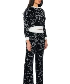 SHE'S GIVING ART REVERSIBLE WIDE LEG KNIT PANT -akira shop shes giving art wide leg knit pant white multi 4 4