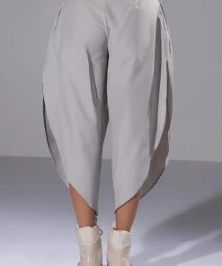 TRE CHIC CROPPED OVERSIZED PANTS -akira shop tre chic cropped oversized pants light grey 7 7