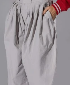 TRE CHIC CROPPED OVERSIZED PANTS -akira shop tre chic cropped oversized pants light grey 8 8