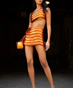 ZENON SLEEVELESS TEXTURED CROP TOP -akira shop zenon sleeveless textured crop top rust 9 9