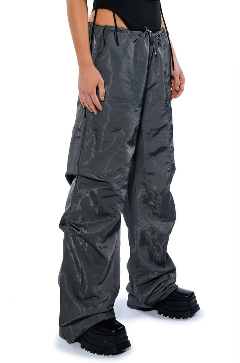 ZONA OVERSIZED PARACHUTE PANTS 5 ZONA OVERSIZED PARACHUTE PANTS - Image 3